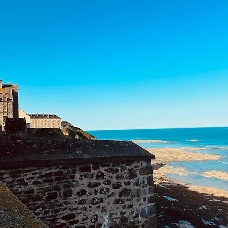 Location Granville - Remparts de la Hauteville-2