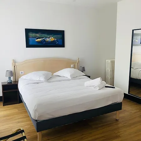 Enzo Hotels Limoges Centre Jourdan By Kyriad Direct-2