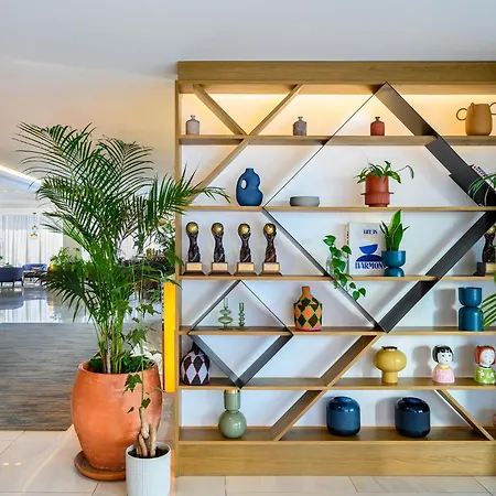 Carlton Tel Aviv Hotel - Luxury On The Beach-3