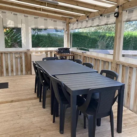 - Mobilhome Camping Les Charmettes - Fun pass non inclus --2