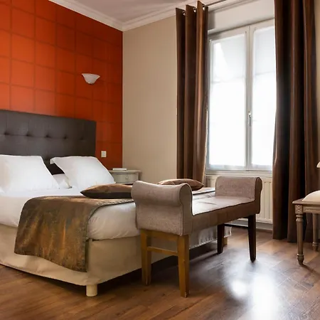 Hostellerie de la Renaissance - Les Collectionneurs-2