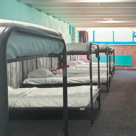 The Flying Pig Beach Hostel Age 18 To 40-2