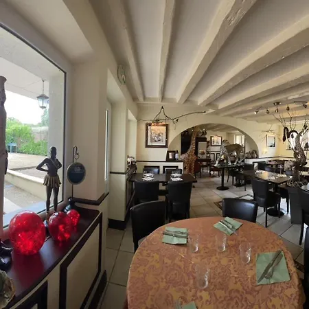 Relais Henri IV-2