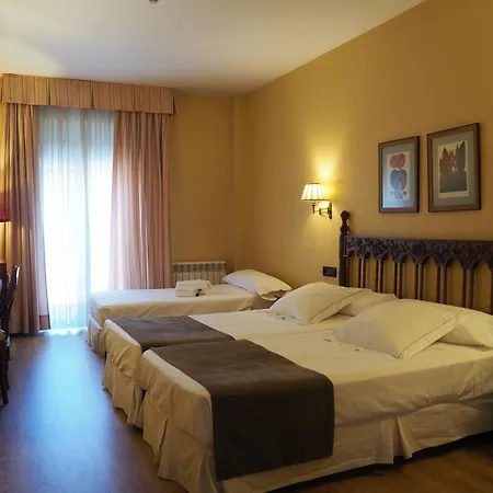 Hotel Ele Puente Romano De Salamanca-3