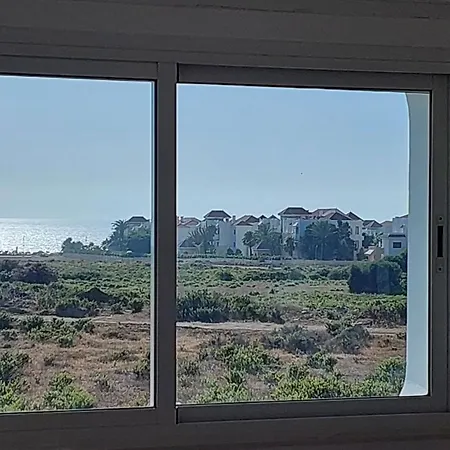 Appartement avec piscines, vue sur mer et accès à la plage à Achakar Hill, Tanger.-2