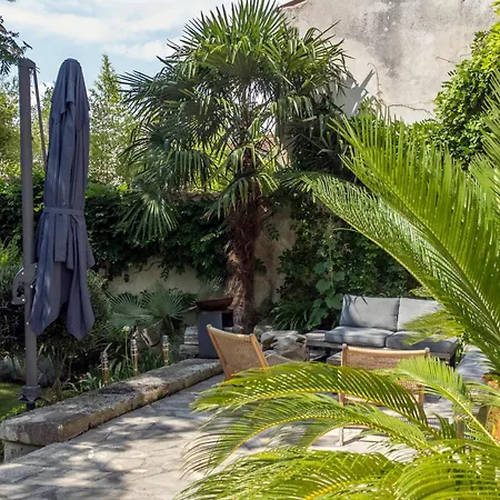 Escale Rochelaise B&B, SPA bain nordique et sauna tonneau-2