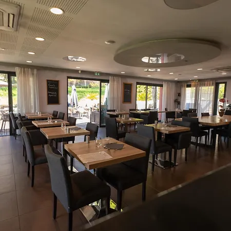 Kyriad Lyon Sud Sainte Foy-2