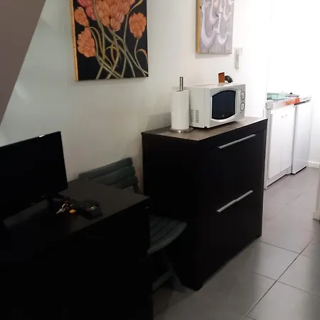 Studio avec Jardin et Parking Privés-2