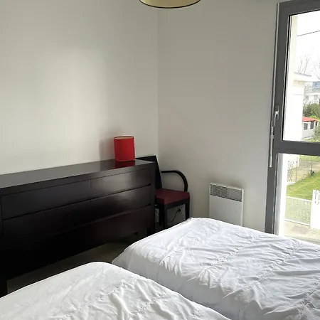 Appartement 3 Etoiles A 50M De La Plage De Royan Avec Terrasse Et Parking Prive - Fr-1-539-2-2