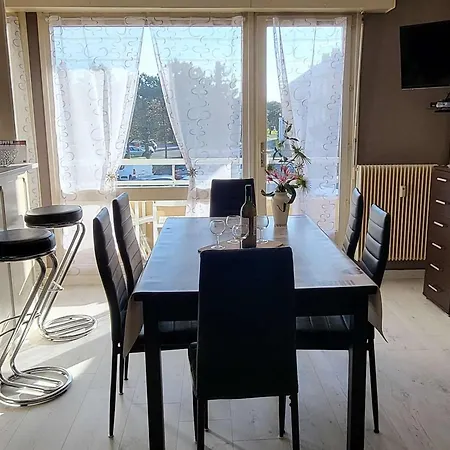 Appartement 50M² Avec Balcon, Parking Prive Et Wifi A Deux Pas De La Plage - Fr-1-674-36-3