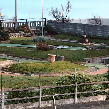 LA PLAYA - VILLA ST LAURENT - Grand Studio avec espace nuit et parking privatif - 40 mètres de la Promenade Marcel Proust-3