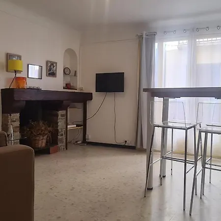 Appartement Avec Wi-Fi Et Balcon Au Coeur De Collioure, A 100M De La Plage! - Fr-1-309-109-2