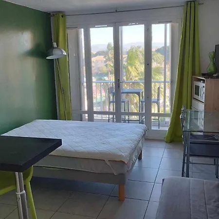 Studio Frejus 1-4 Pers Avec Parking Prive Residence 2Km Mer & Base Nature-3