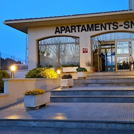 Apartamentos La Masia-3