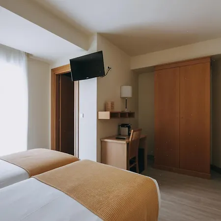 Hotel Zaragoza Plaza-3