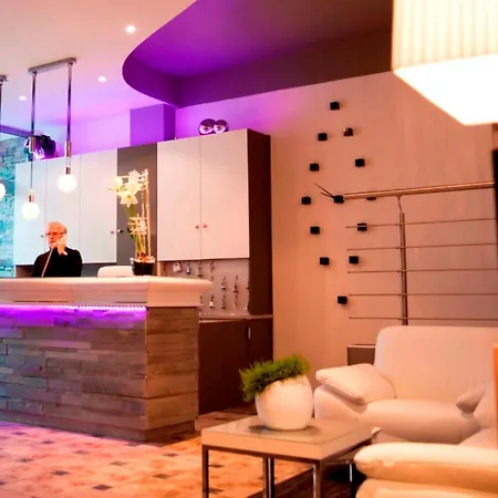 Dm Hotel-2