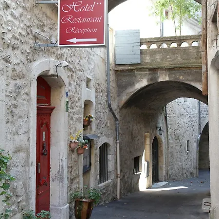 Logis Hotel Le Prieure-2