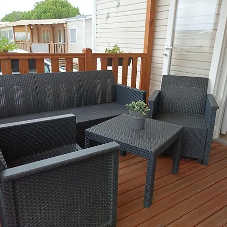 Mobil Home Moderne Neuf Et Ultra Equipe De 6 A 8 Couchages-2