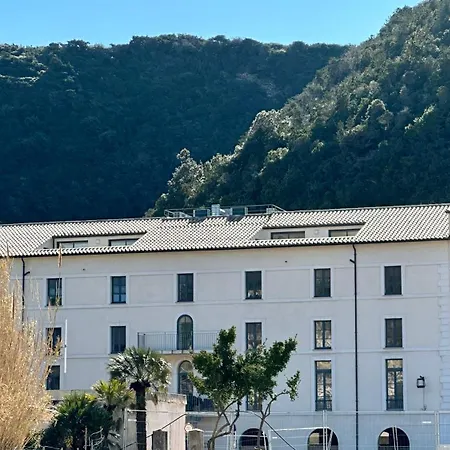 Sur le port, 150m2 - Parking gratuit, Climatisation, Terrasses - Standing-2
