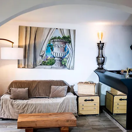 La Bravade Luxe et sérénité au cœur de Saint-Tropez Suites spacieuses avec jardin enchanteur-3