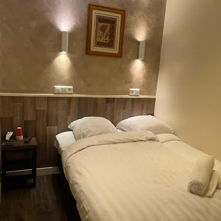 Dam Hotel-2