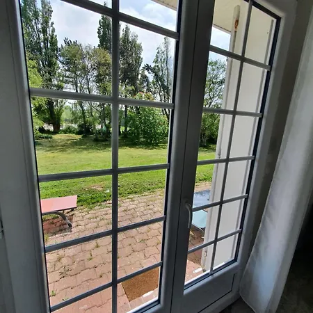 Logement entier avec grand jardin et parking WIFI 6 et Fibre-3