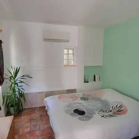 Petit appartement perché sur la colline-2