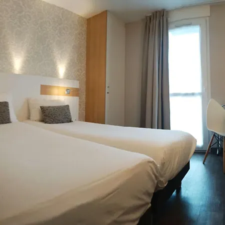 Brit Hotel Les Alizes-2