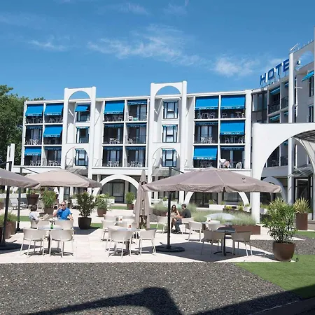 Brit Hotel du Lac-3