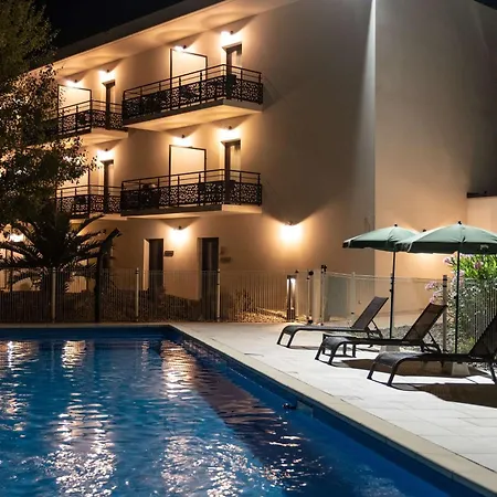 Brit Hotel Privilege Figeac-2