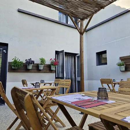 Hôtel Inn Design - Restaurant L'Escale-3