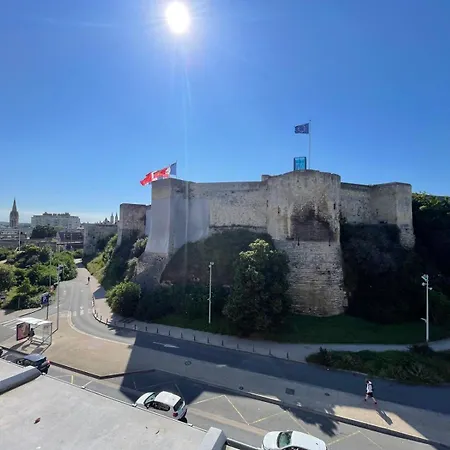 Castle - Vue sur le château - Hypercentre-2
