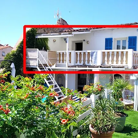 appartement centre ville du Boulou pour 2 adultes-2 enfants- check in 16h 18h-juillet-aout reservation de 7 jours mini-2
