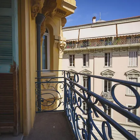Hotel Gounod Fully Renovated-2