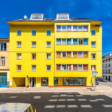 A&T Hotel & Hostel-3