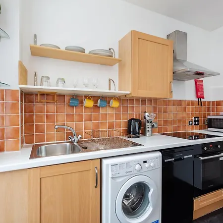 Liverpool City Centre Apartments - East Village-3