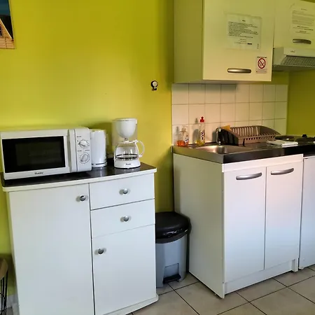 Studio Avec Un Jardin Privatif Sans Vis-A-Vis-3