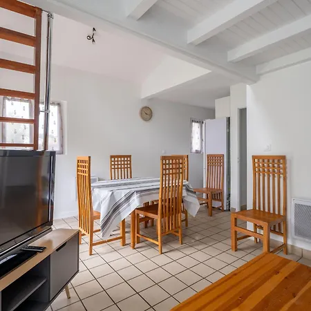 Maison Familiale à Biscarrosse : Terrasse, Tennis, Plage et Pistes Cyclables à Proximité - FR-1-319-507-2