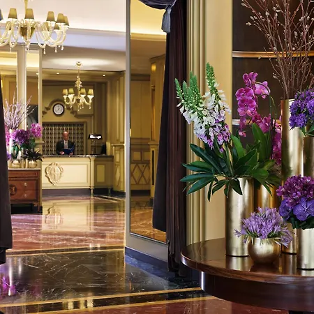 Hotel Principe Di Savoia - Dorchester Collection-3