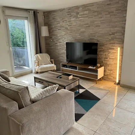Appartement duplex T3 avec box - Paris Marche de Noël - La Défense - Airport CDG - Parc des expositions - Stade de France - Disney - Astérix - Val D Europe-2