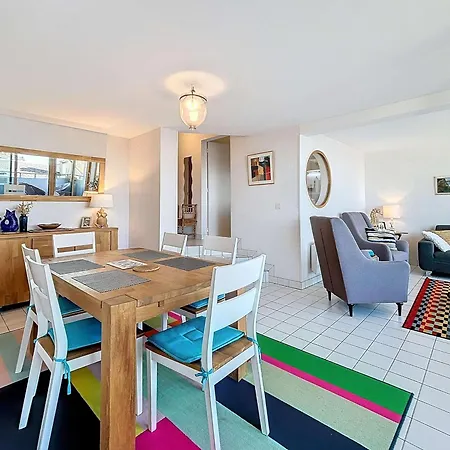 Appartement lumineux avec ascenseur, balcon et wifi gratuit à Granville - FR-1-361-123-3