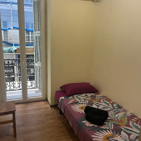 Hostel Lyonnais-2