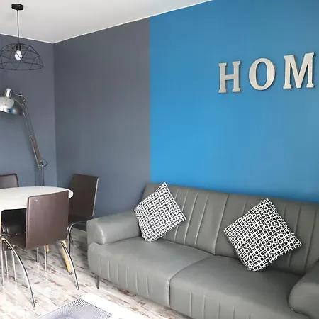 Les Gîtes du Monde , Appartements 2 chambres- 4 lits simples modulables en lits doubles-3