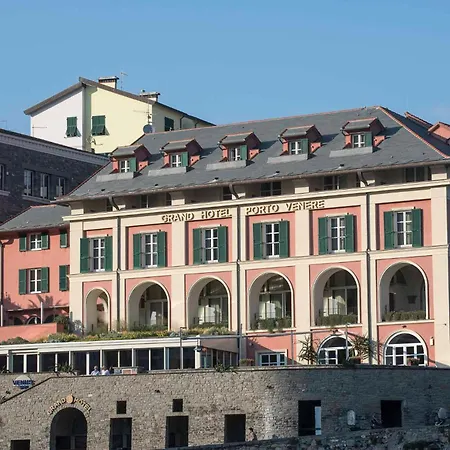 Grand Hotel Portovenere-3