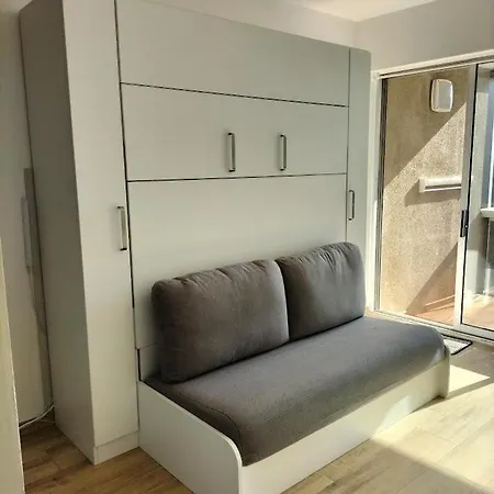 STUDIO à 200 mètres de la plage-2