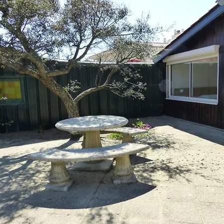 HOSSEGOR PLAGE- Villa PAUL -Petite villa rénovée pour 4 personnes- Wifi gratuit-2