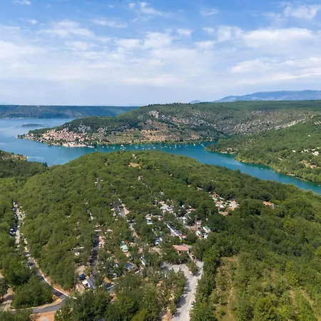 Camping Rives du Lac de Sainte Croix-2