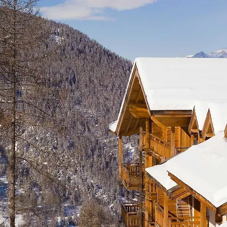 CENTRE STATION 1800 - Dernier étage Rénové - 2 Chambres 6 personnes - Skis aux pieds-3