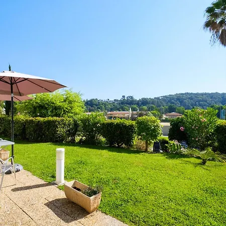 B&B HOTEL Villeneuve Loubet Village-2