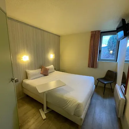 Brit Hotel Chambery-2